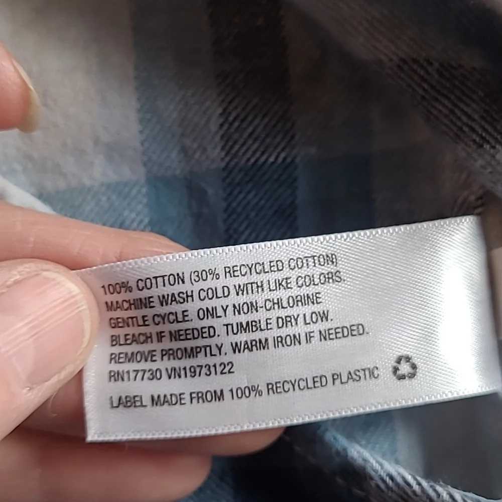 Universal thread  flannel shirt - Picture 3 of 6